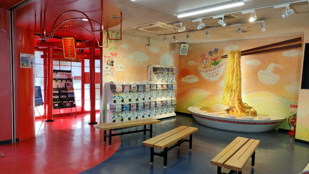 旭川ラーメン村の休憩コーナーとラーメン村神社