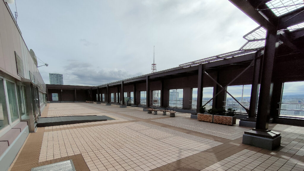 札幌市役所展望回廊の南側エリア