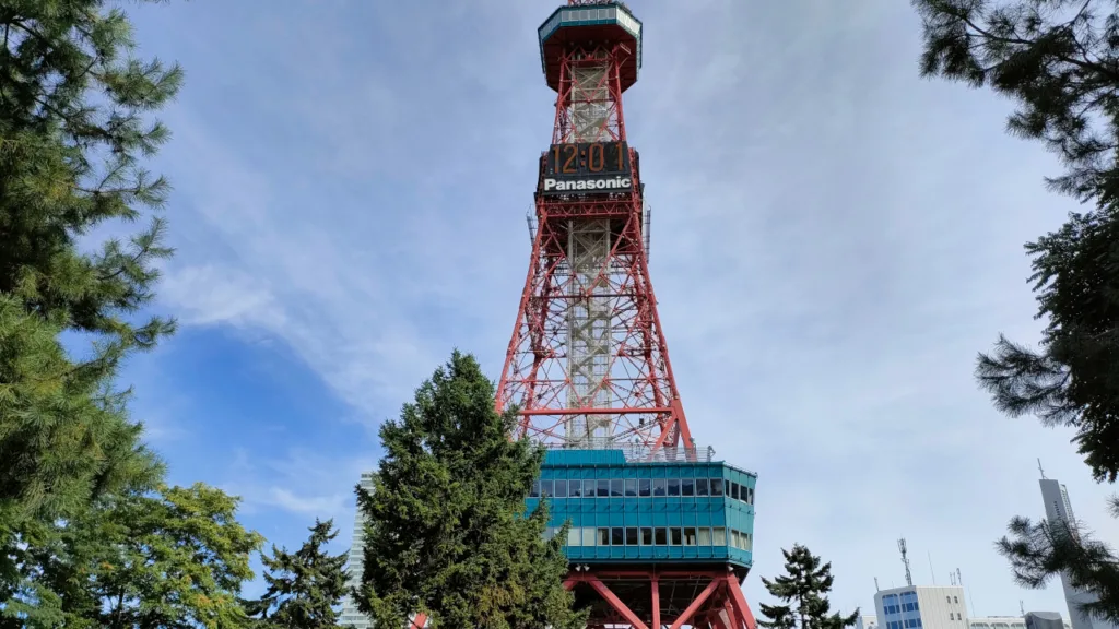 さっぽろテレビ塔と大空
