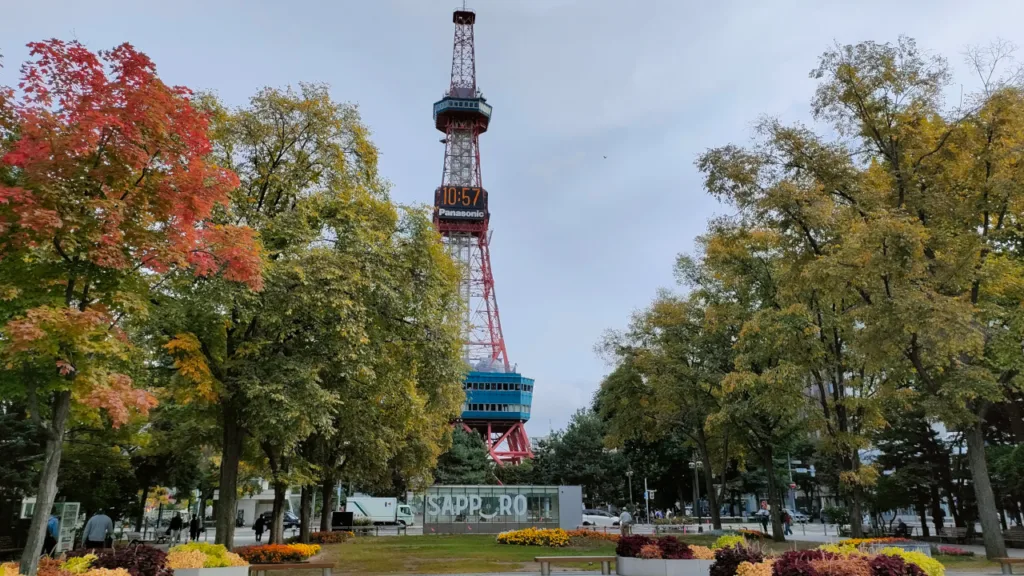 さっぽろテレビ塔とSAPP_RO（サッポロスマイル）