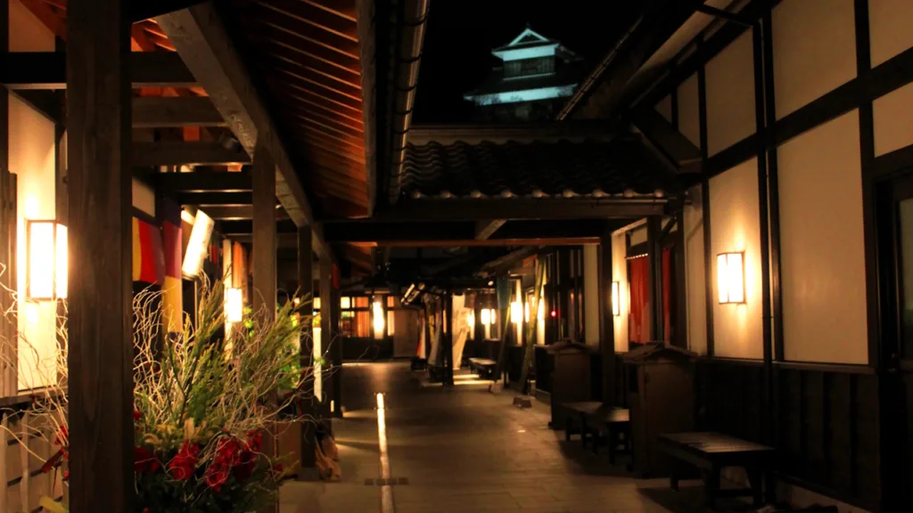 夜の城彩苑