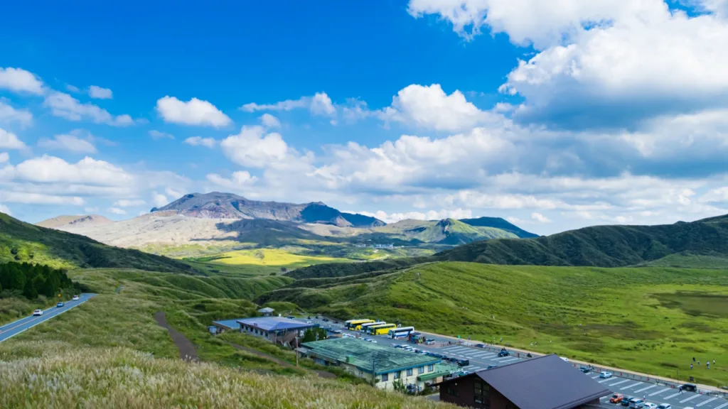 草千里ヶ浜と阿蘇火山博物館