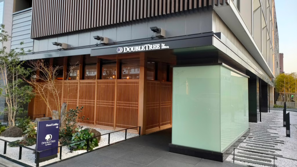 ダブルツリーbyヒルトン京都駅の入口