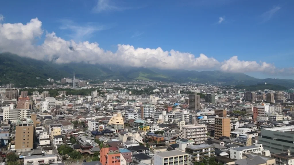 別府タワーから見た別府の温泉街