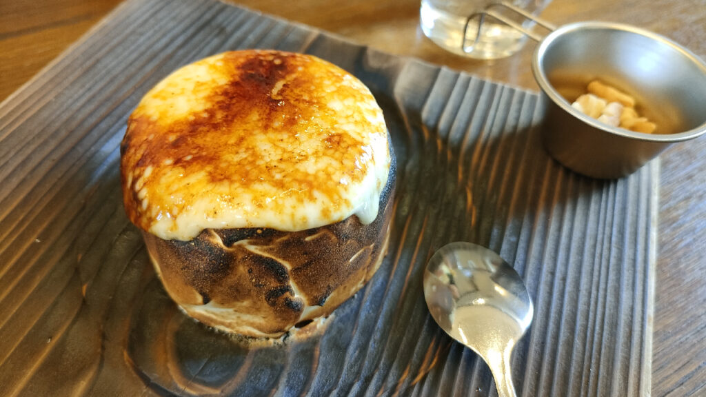 岡山市サウスビレッジのOHAYO GROUNDS（オハヨー グラウンズ）の「雪どけミルクアイス」