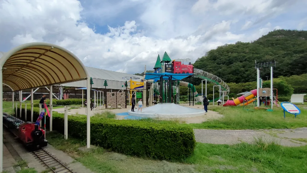 わけまろパークの遊具とSL