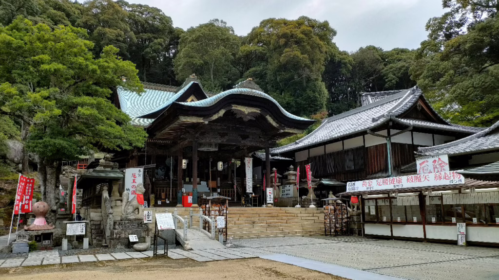由加神社本宮の本殿