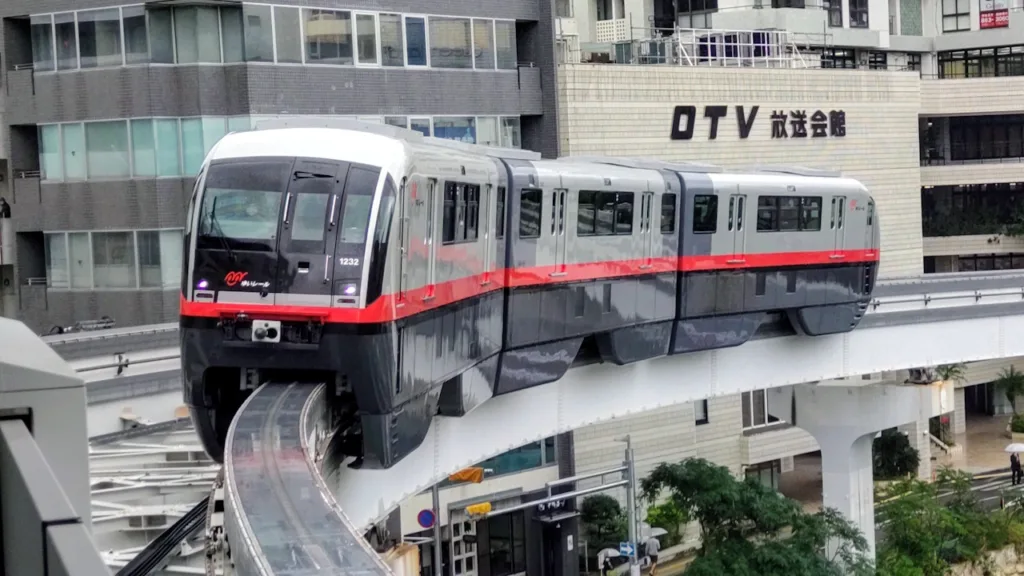 3両編成のゆいレール