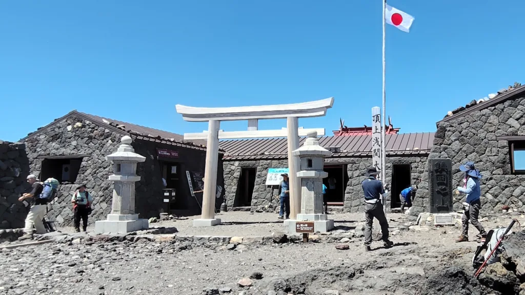 富士山本宮浅間大社奥宮の正面