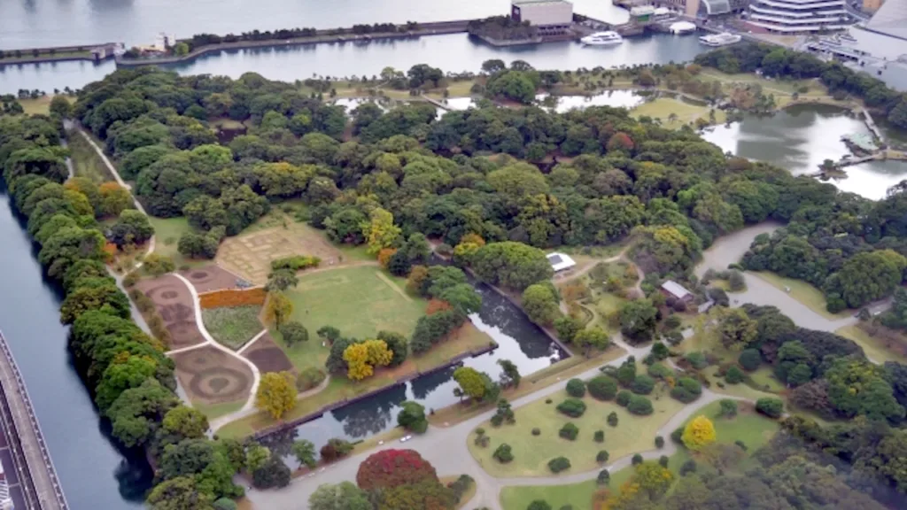 上空から見た浜離宮恩賜庭園