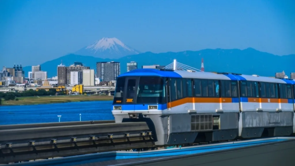 東京モノレールと富士山