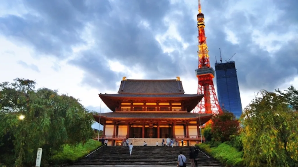 夕方の増上寺と東京タワー